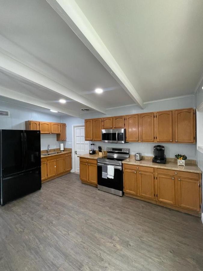 Cheerful Family Home Close To Everything! Tampa Exterior photo